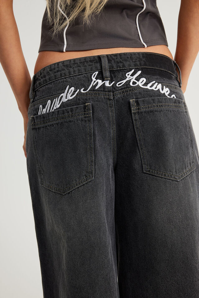 Mega Baggy Jort, DARK SILENCE/EMBROIDERY