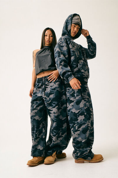 Authentics Baggy Trackpant, WASHED BELUGA CAMO