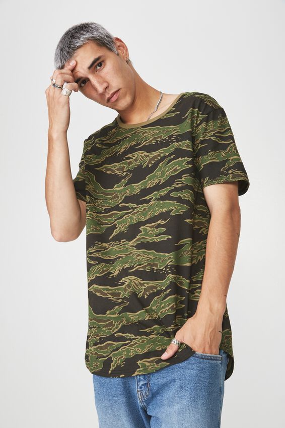 Curved Graphic T Shirt, TILT CAMO