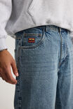 Sonic X Half Half El Grande Denim Short, LCN SEG CLASSIC BLUE/SONIC THE HEDGEHOG - alternate image 5