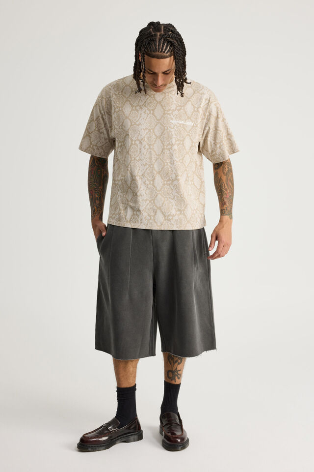 Baggy Track Short, WASHED BLACK/PLEATED