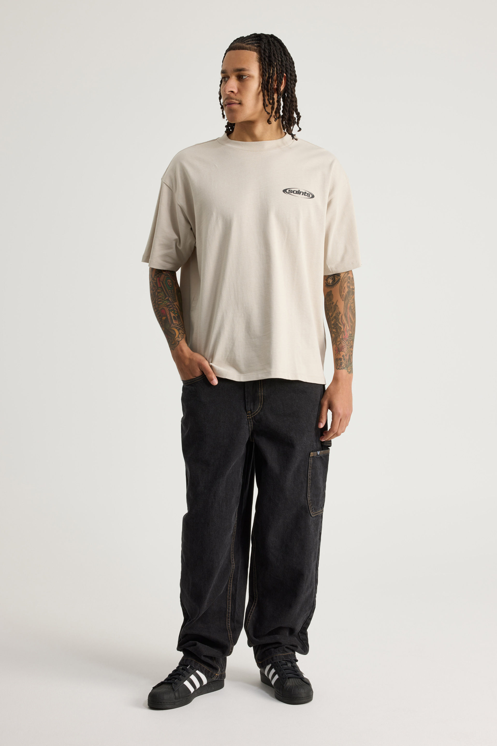 パンツ geeks BAGGY PAINTER DENIM HALF PANTS BAGGY PAINTER DENIM HALF PANTS Available now online.