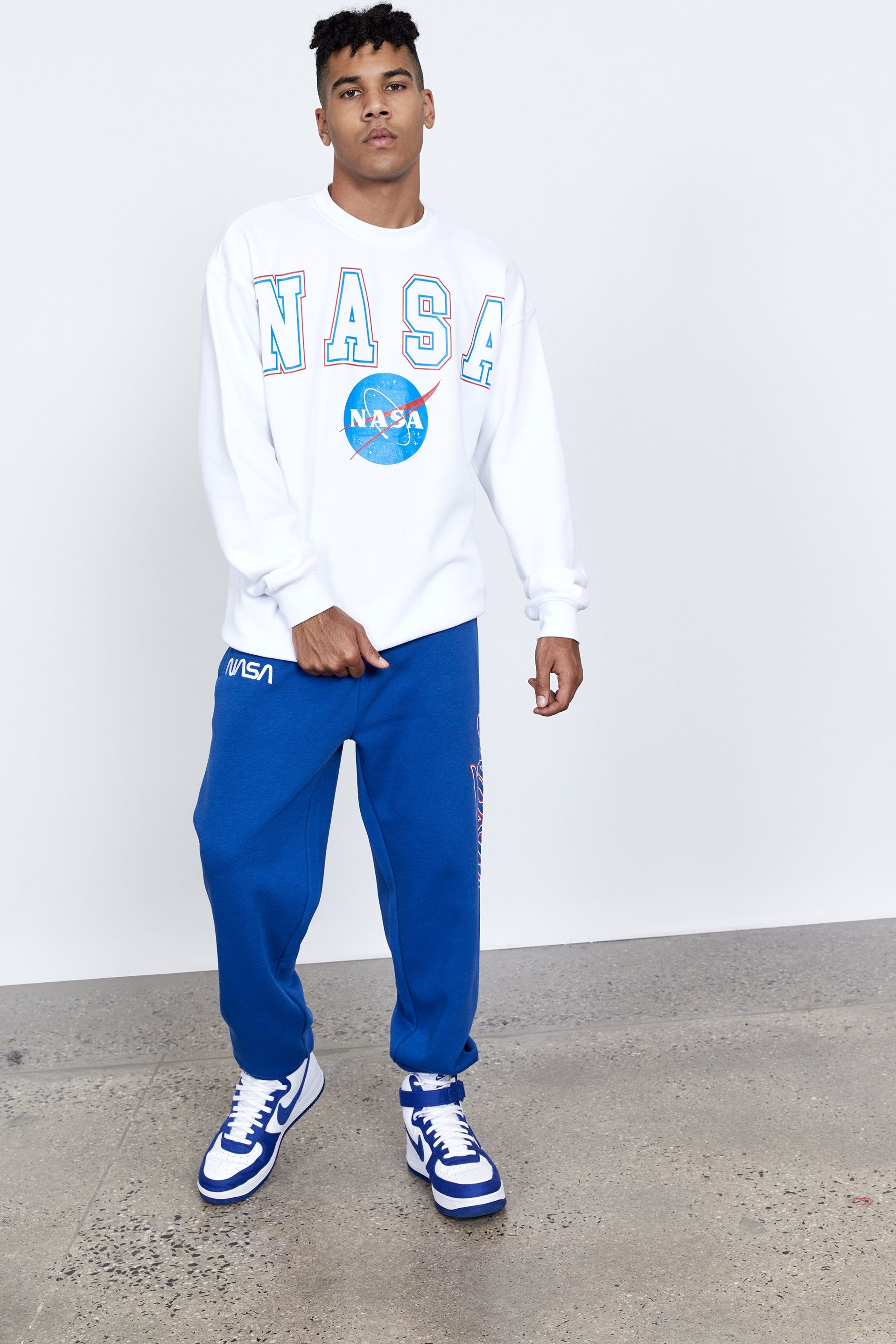 Nasa shop hoodie factorie