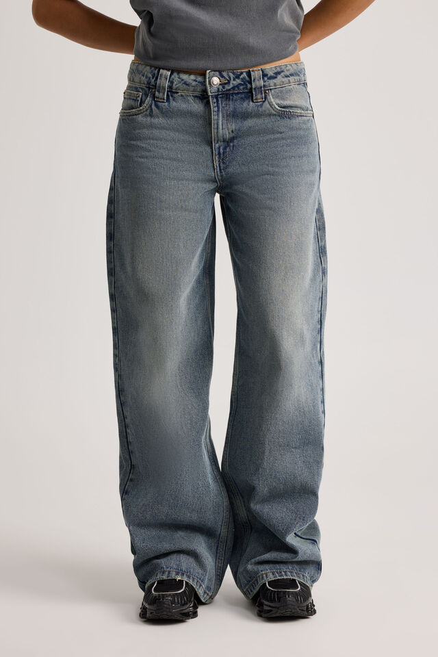 Low Rise Relaxed Jean, WASHED OUT BLUE