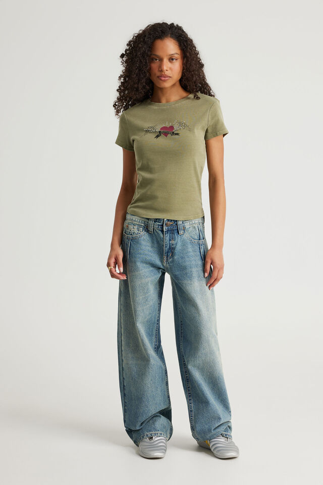 Fitted Graphic Tee, WASHED OLIVE STONE/NTN HEART