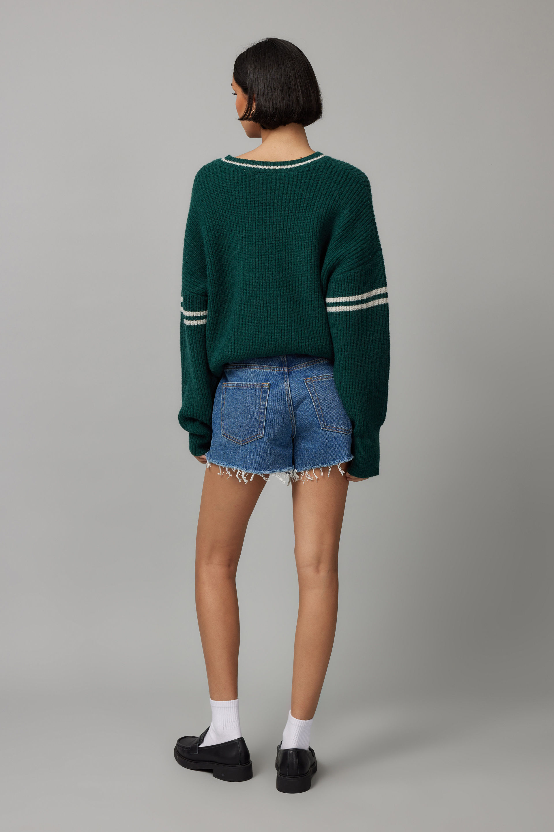 Long cut off shorts shop
