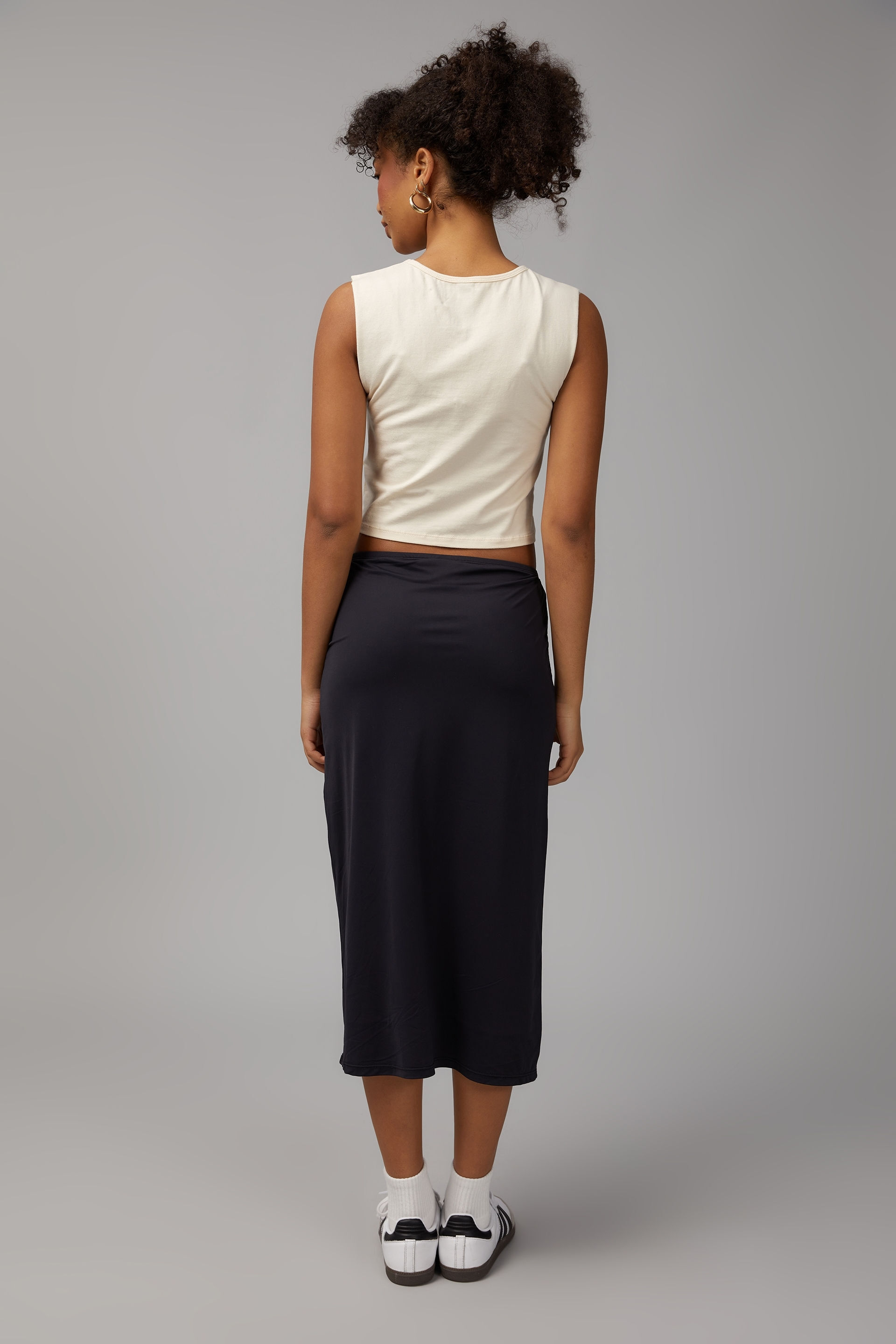 Black midi skirt fitted online