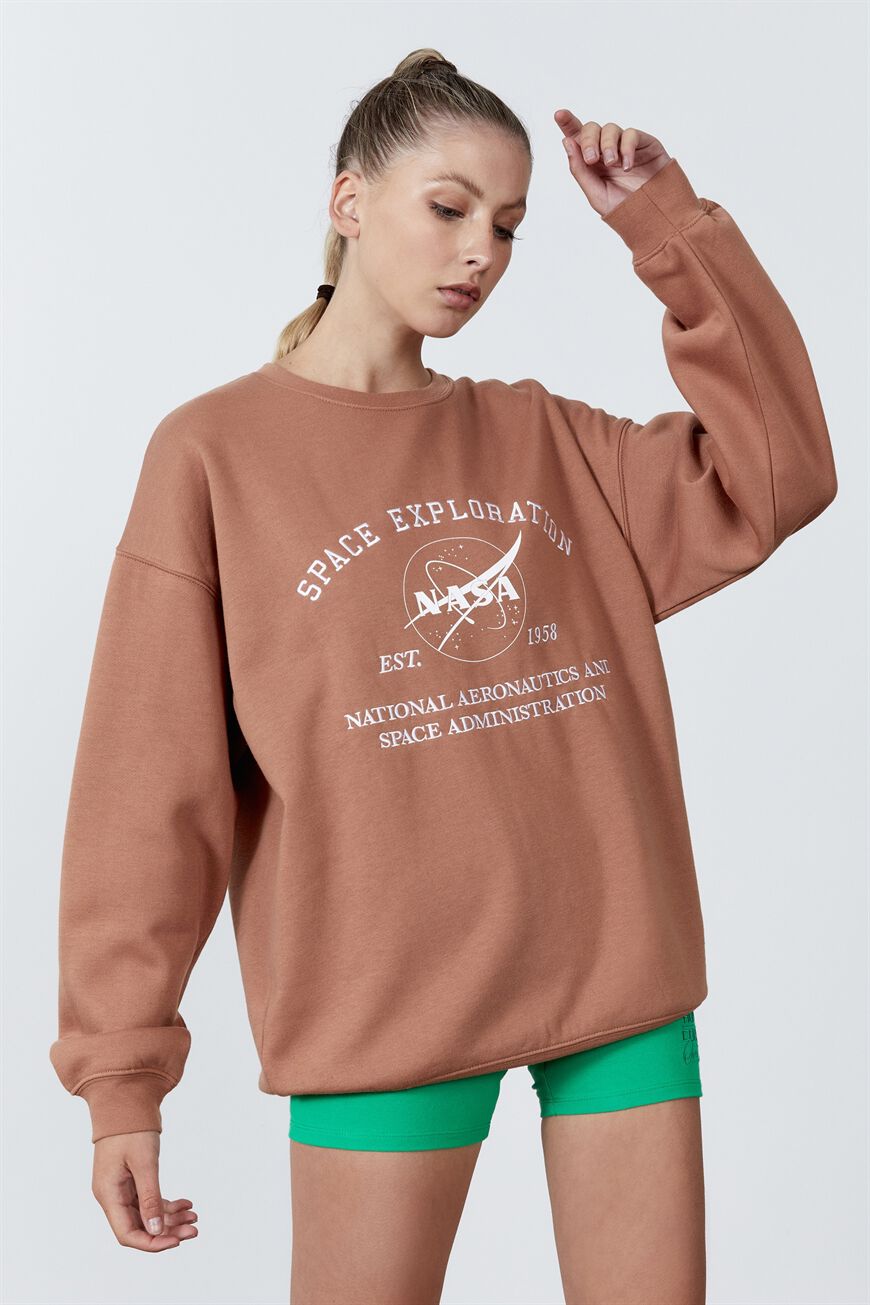 Nasa sales hoodie factorie