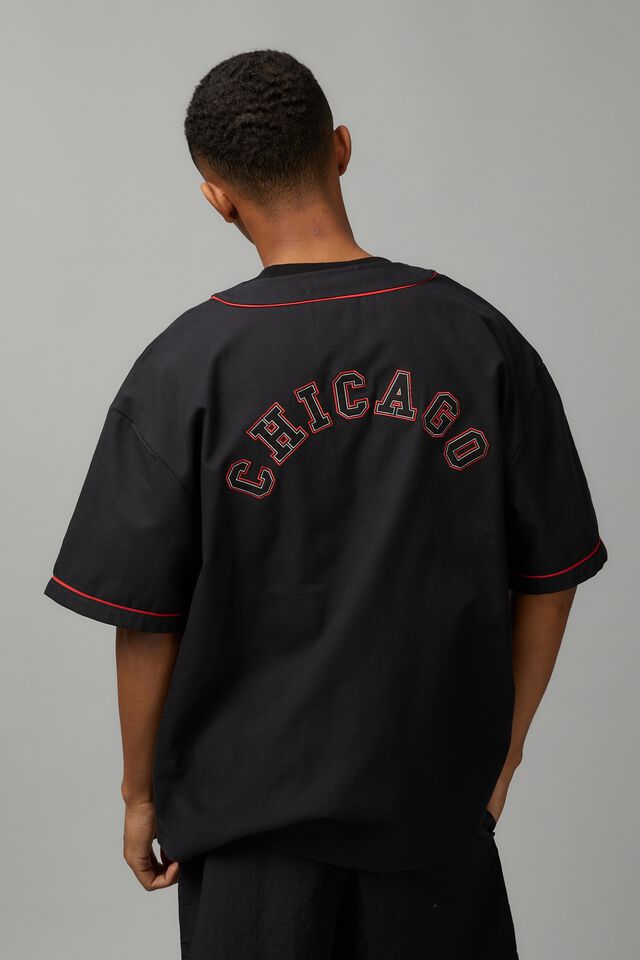 Nba Baseball Shirt, LCN NBA BLACK/COLLEGIATE BULLS