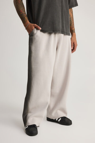 Notion Ultra Baggy Trackpant, NTN PEBBLE SPRAY