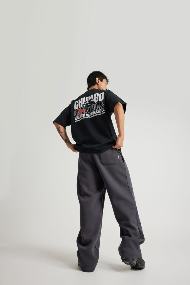 Box Fit Nba T Shirt, LCN NBA BLACK/BULLS BALL