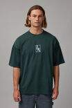 Heavy Weight Box Fit Graphic Tshirt, UC IVY GREEN/LA BADGE - alternate image 1