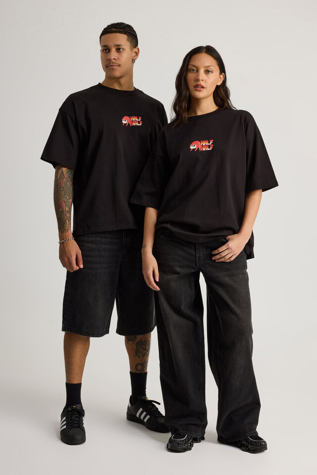 Sonic X Half Half Heavy Weight Box Fit Tshirt, LCN SEG BLACK/SONIC SPEED KNUCKLES