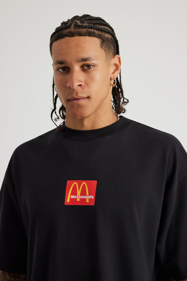 Mcdonalds Box Fit Tshirt, LCN MCD BLACK/EYES ON FRIES