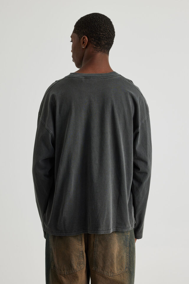 Marvel Long Sleeve Tshirt, LCN MAR WASHED BLACK/DR DOOM