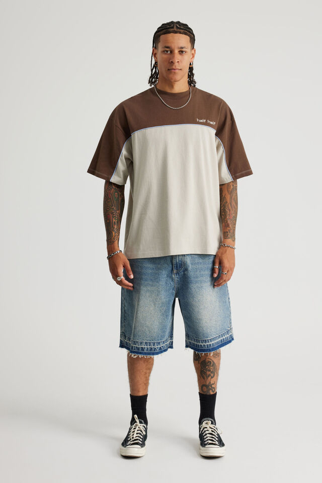 Half Half Box Fit Panelled Graphic Tshirt, HH MUD/PEBBLE PILL LOGO