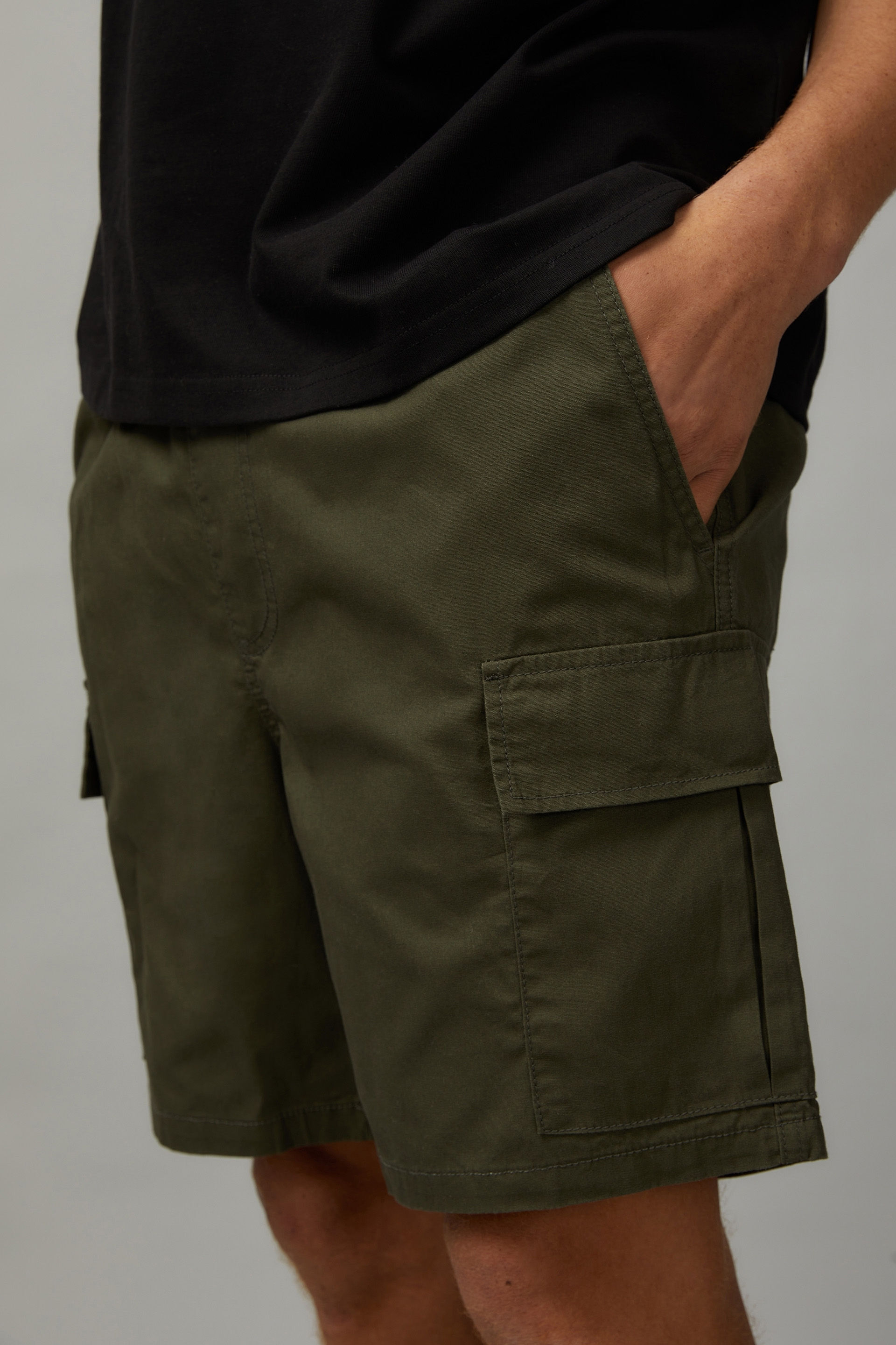 Pull on cargo shorts top