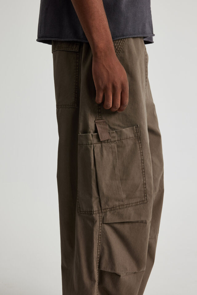 Notion Ultra Baggy Cargo Pants, CHOC TORTE