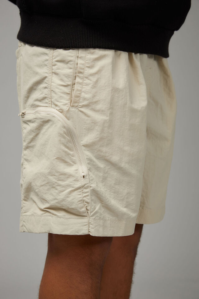 Combat Street Short, IVORY