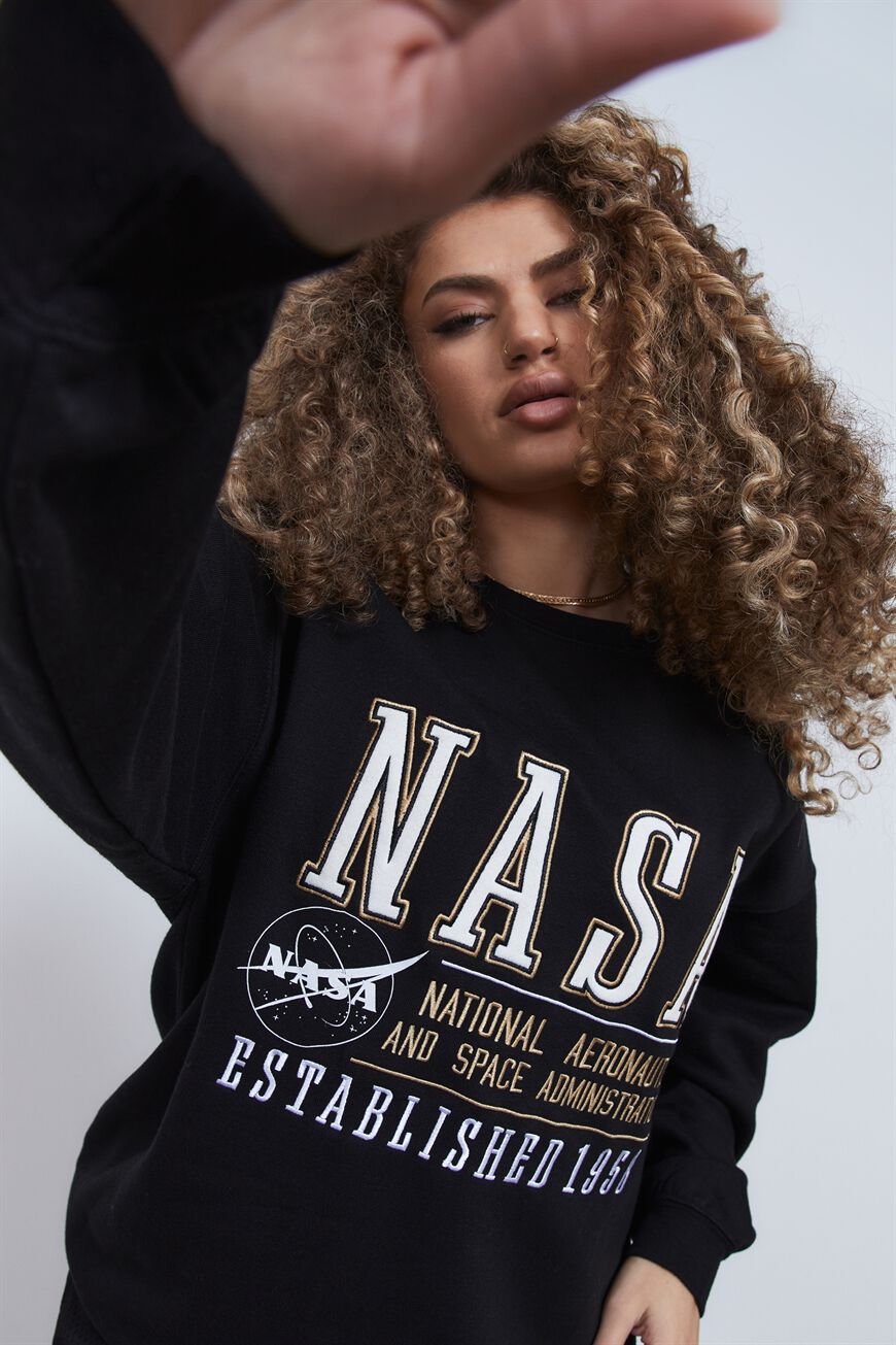 Nasa hoodie sale factorie