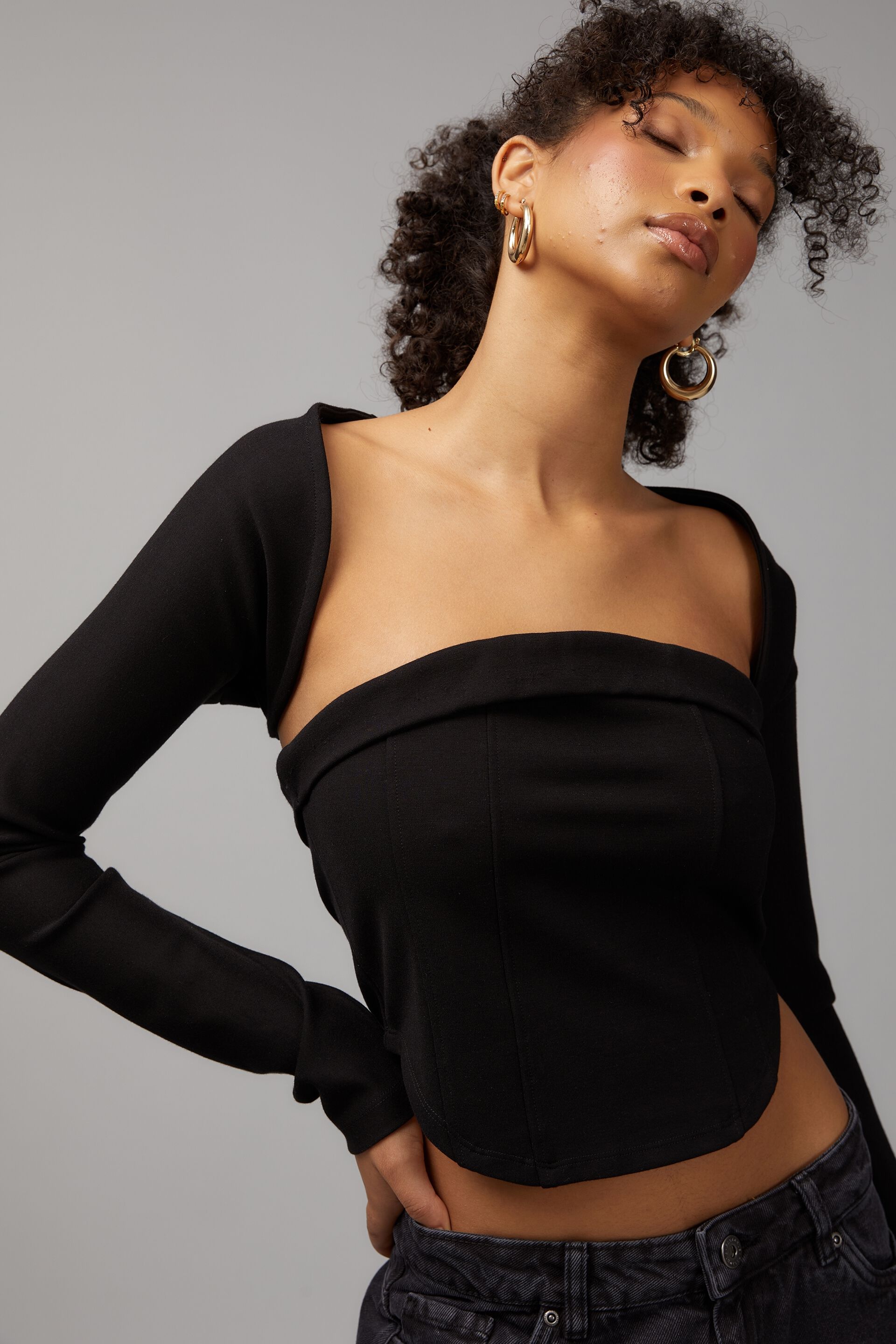 Half shrug outlet black
