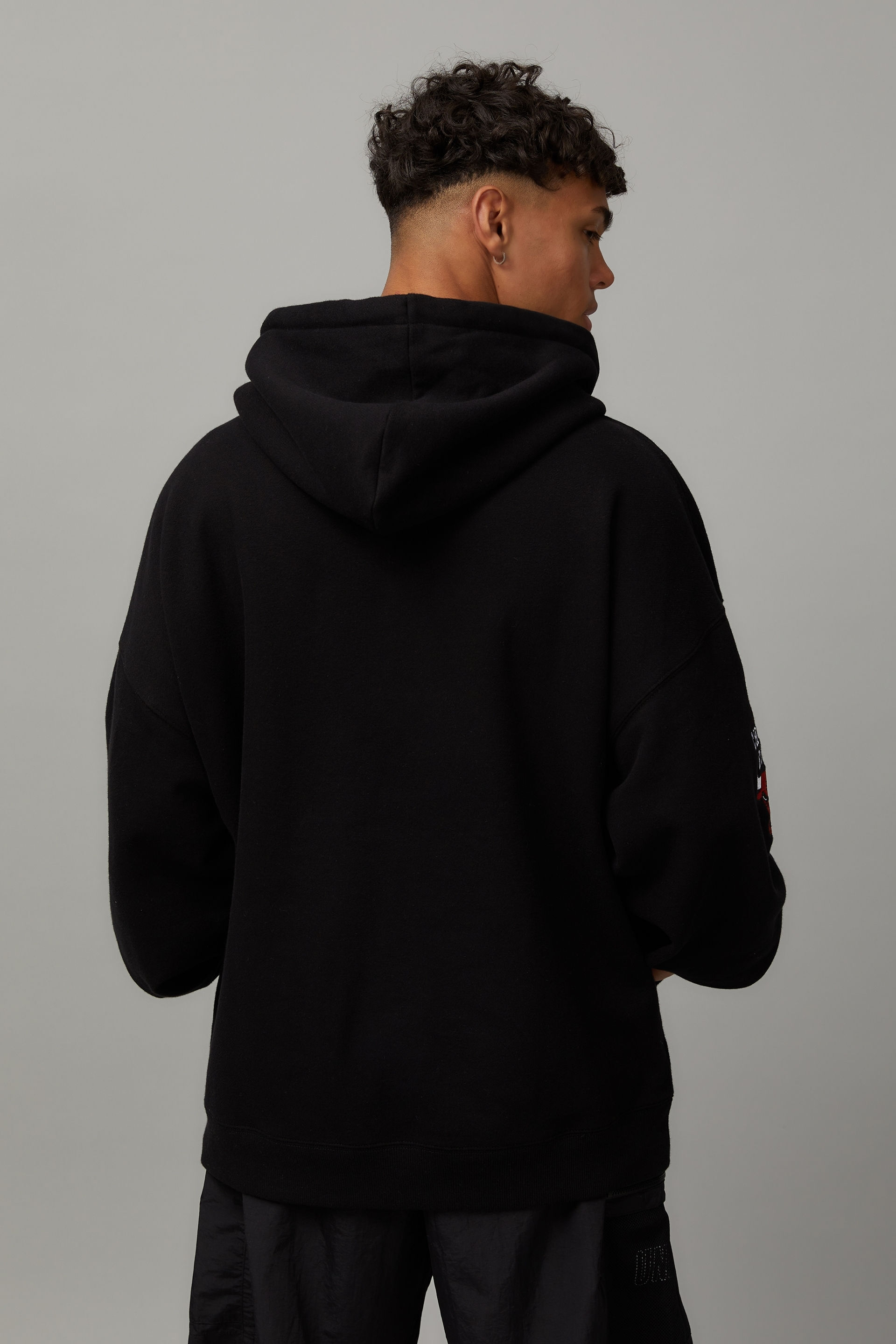Baggy black sweatshirt online