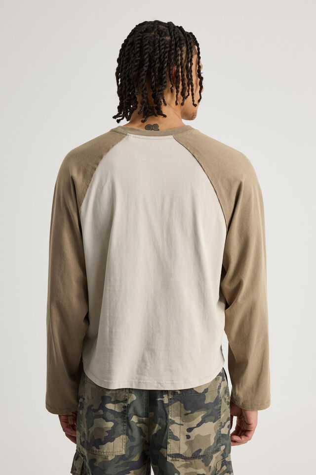 Notion Long Sleeve Raglan Tshirt, NTN PEBBLE/KHAKI MIST MOTO