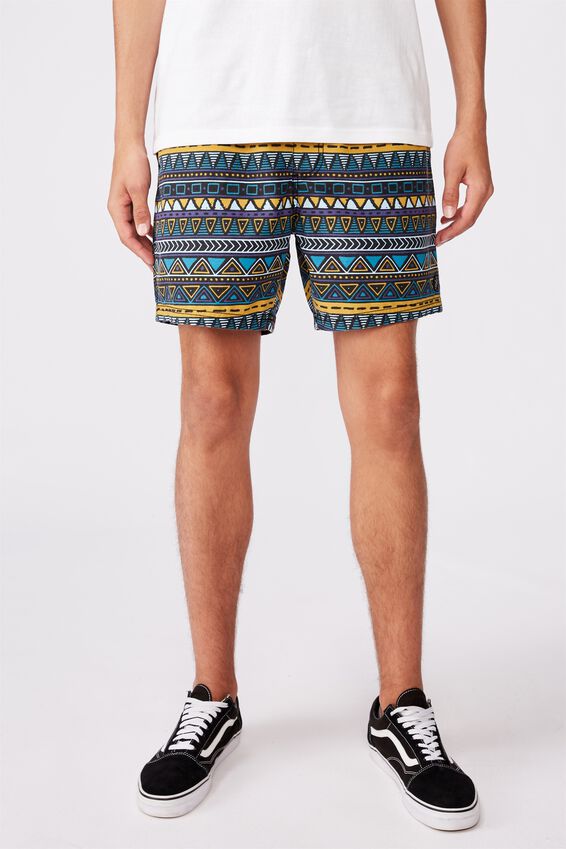 Boulevard Short, TEMPLE