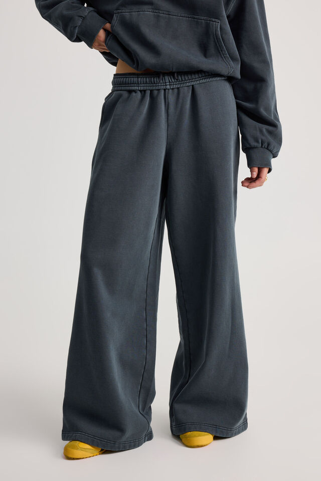 Ultra Baggy Trackpant, WASHED NAVY