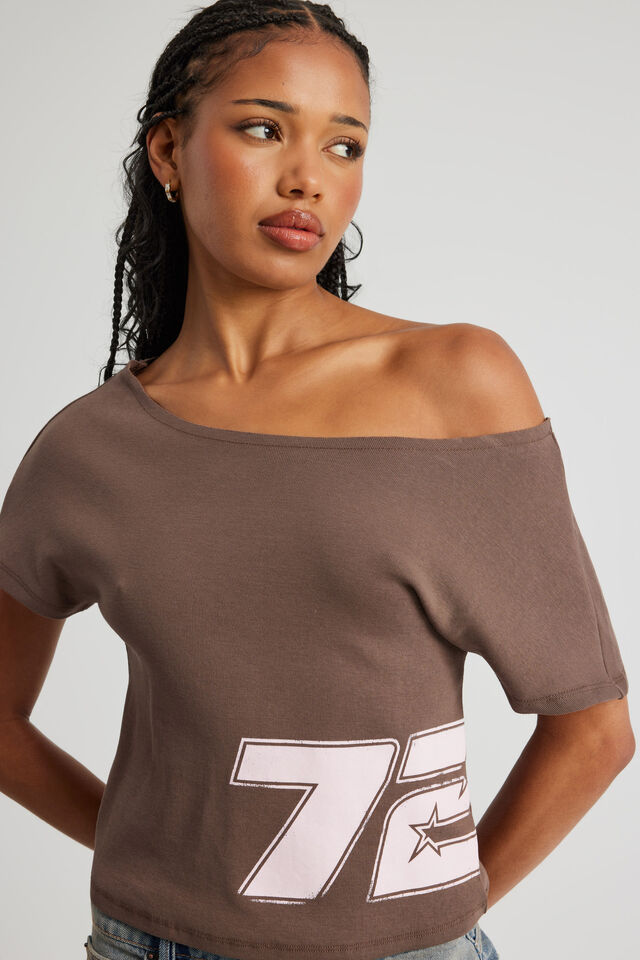 One Shoulder Graphic Tee, MUD/72