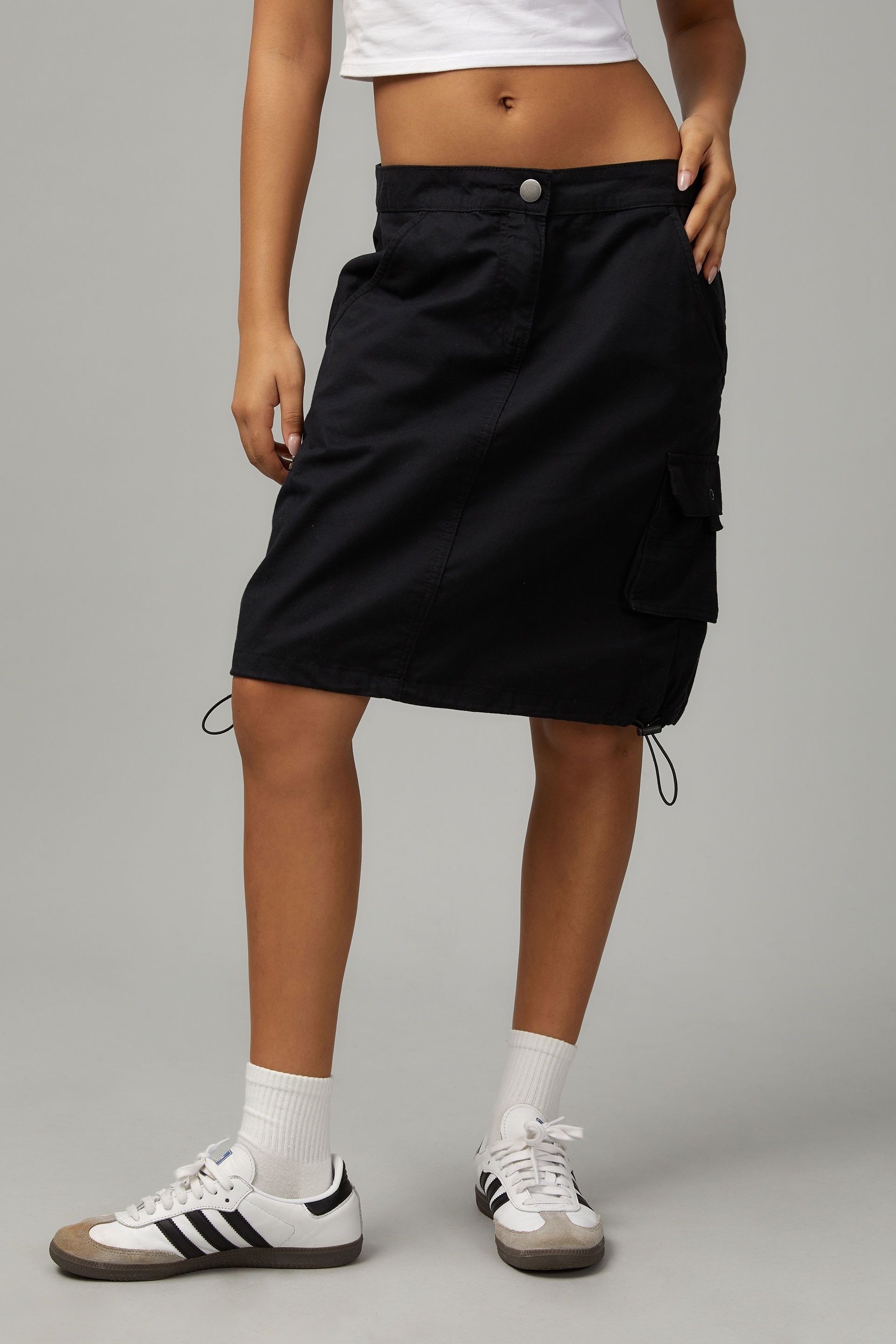 Black cargo skirt knee length best sale